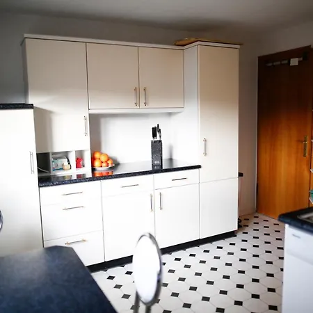 Einzigartiges Mit Kamin, Whirlpool, Netflix, Internet, Workspace, Garten Und Tropischem Flair